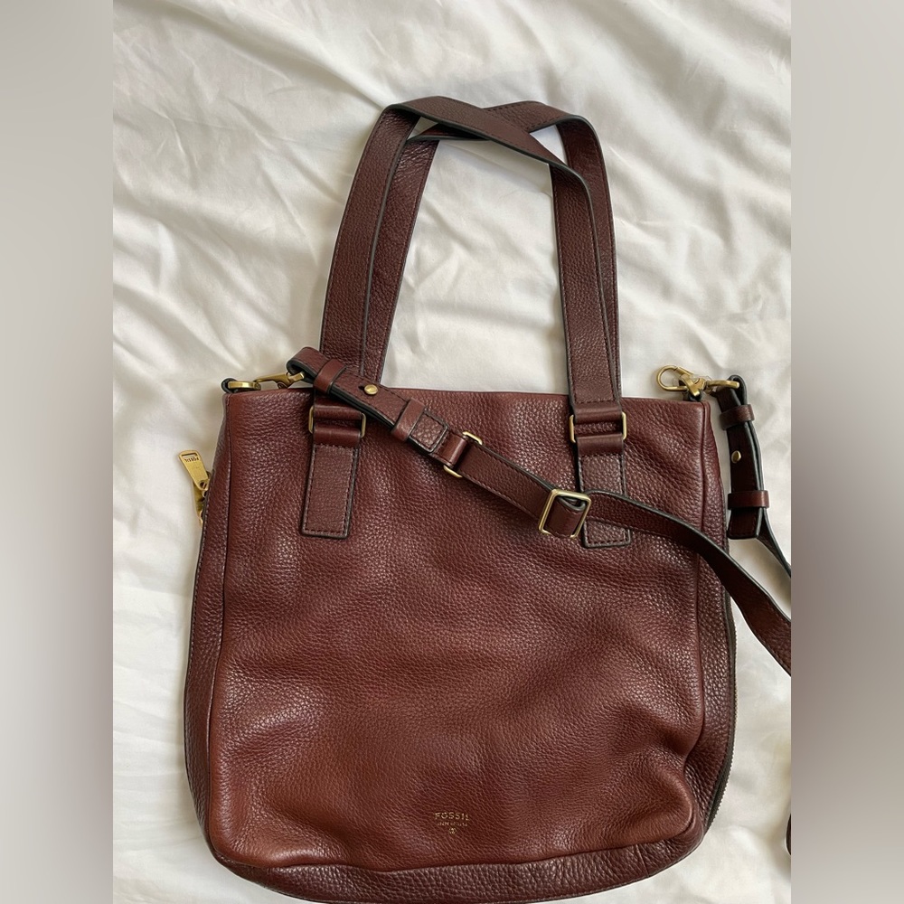 Fossil Preston Espresso crossbody. Like new!